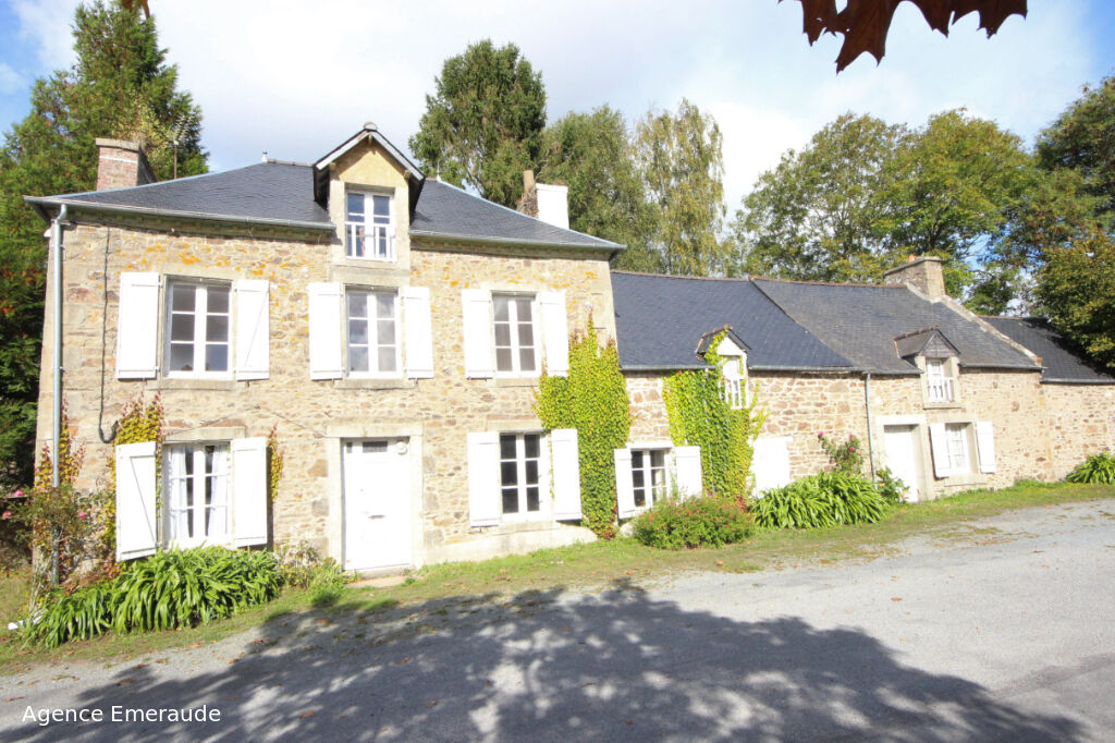 A vendre Maison Tréméreuc 225 m2, 8 pièce(s), Maison en pierre indépendante sur un terrain de 2112 m² A vendre Maison Tréméreuc 225 m2, 8 pièce(s), Maison en pierre indépendante sur un terrain de 2112 m²