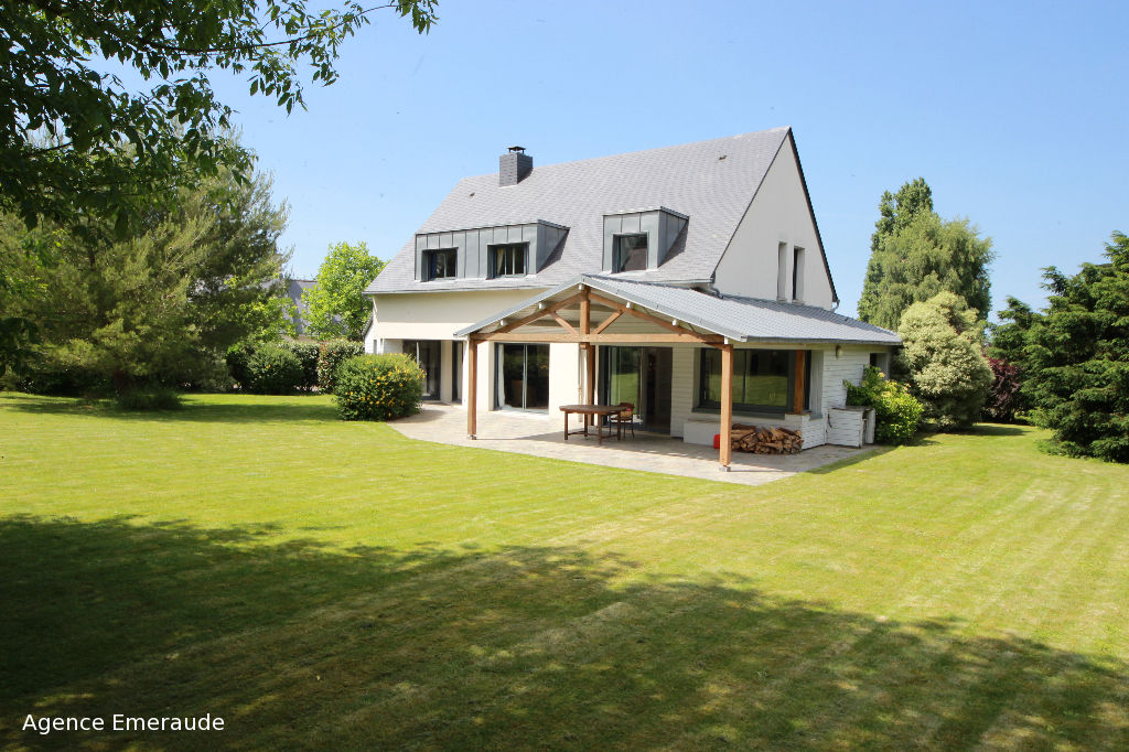 Maison d'architecte pour 6 personnes Dinard 150 m2 Le prieuré Maison d'architecte pour 6 personnes Dinard 150 m2 Le prieuré