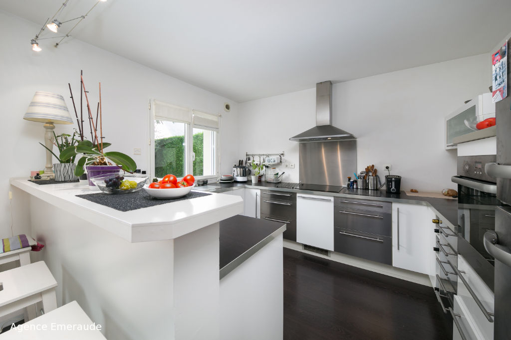 Maison Dinard 4 pièce(s) 120 m² proche de la plage du Prieuré et du parc de Port Breton Maison Dinard 4 pièce(s) 120 m² proche de la plage du Prieuré et du parc de Port Breton