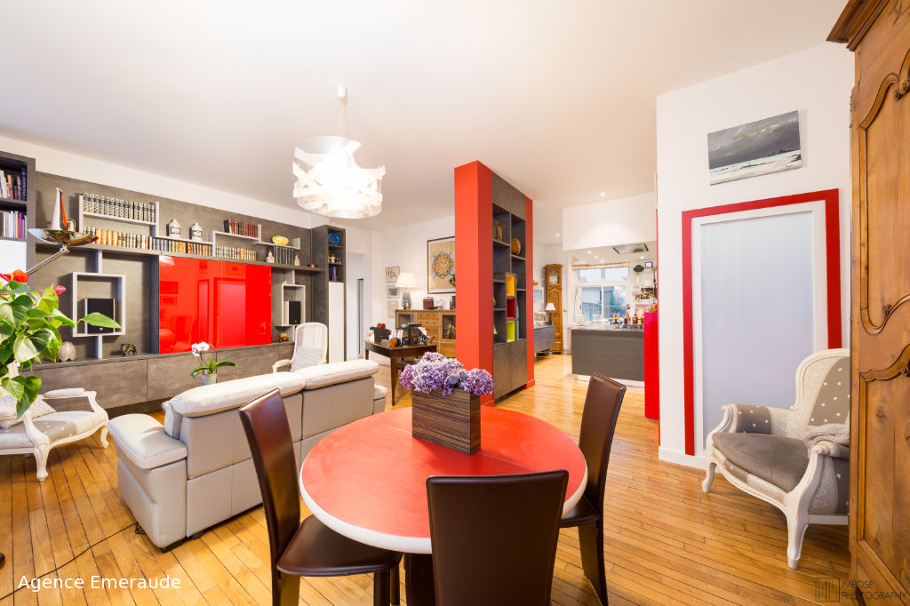 Appartement DINARD 3 pièce(s) 94.23 m² - hyper centre - garage - parking - Parfait état Appartement DINARD 3 pièce(s) 94.23 m² - hyper centre - garage - parking - Parfait état