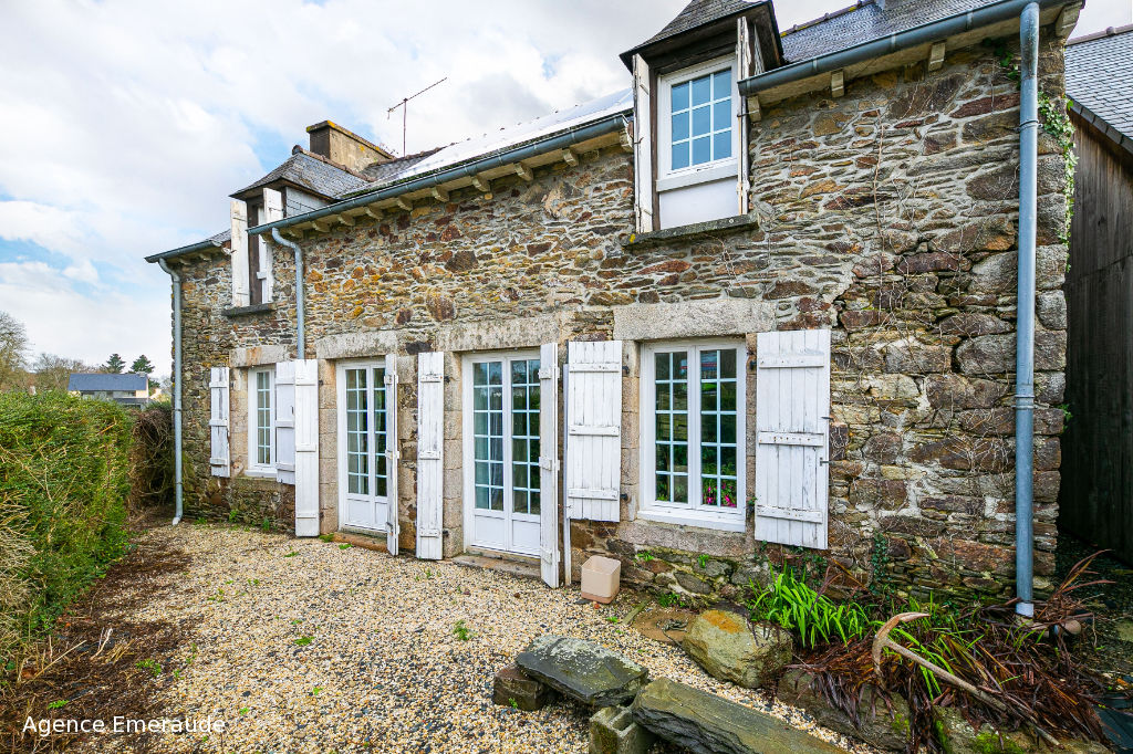 Maison Le Minihic Sur Rance 5 pièce(s) 153 m² habitable 837 m² de terrain hangar Maison Le Minihic Sur Rance 5 pièce(s) 153 m² habitable 837 m² de terrain hangar
