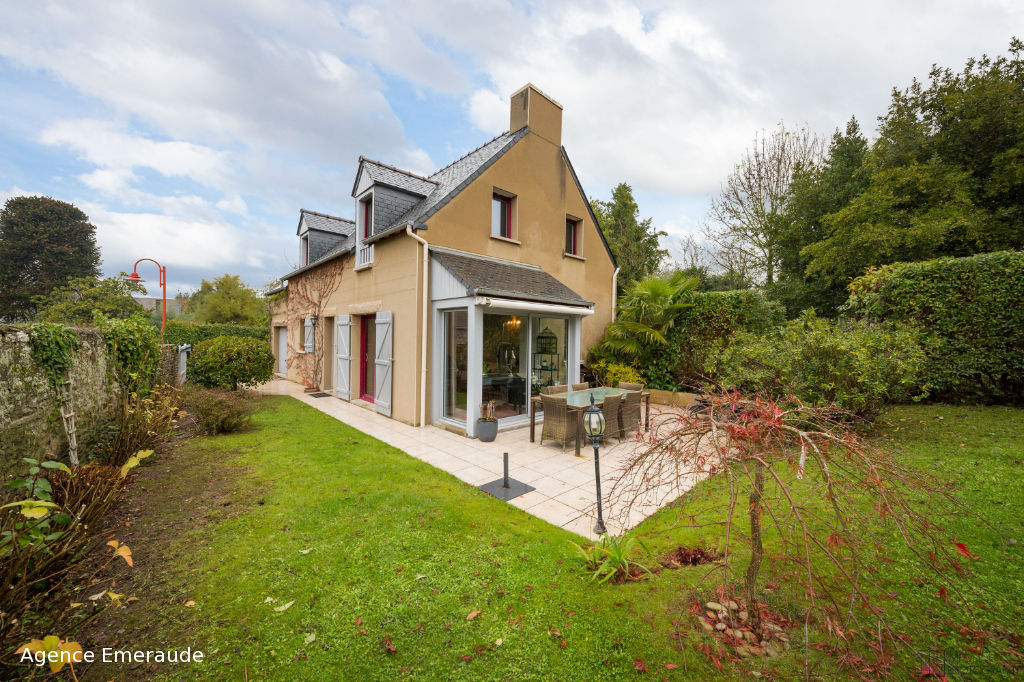 Maison Le Minihic Sur Rance 5 pièces 115 m² rue calme et proche commodités Maison Le Minihic Sur Rance 5 pièces 115 m² rue calme et proche commodités