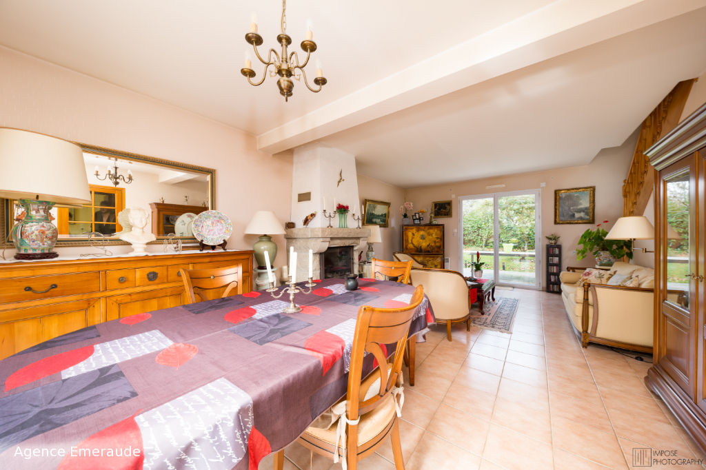 Maison La Richardais 6 pièce(s) 121 m² - chambre et salle d'eau au rez-de-chaussée Maison La Richardais 6 pièce(s) 121 m² - chambre et salle d'eau au rez-de-chaussée