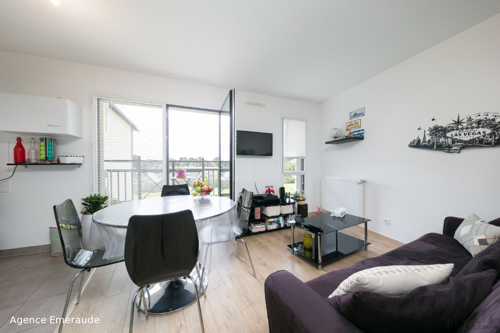 Appartement 1 pièce(s) 30.9 m² dernier étage balcon cave parking en sous-sol Appartement 1 pièce(s) 30.9 m² dernier étage balcon cave parking en sous-sol