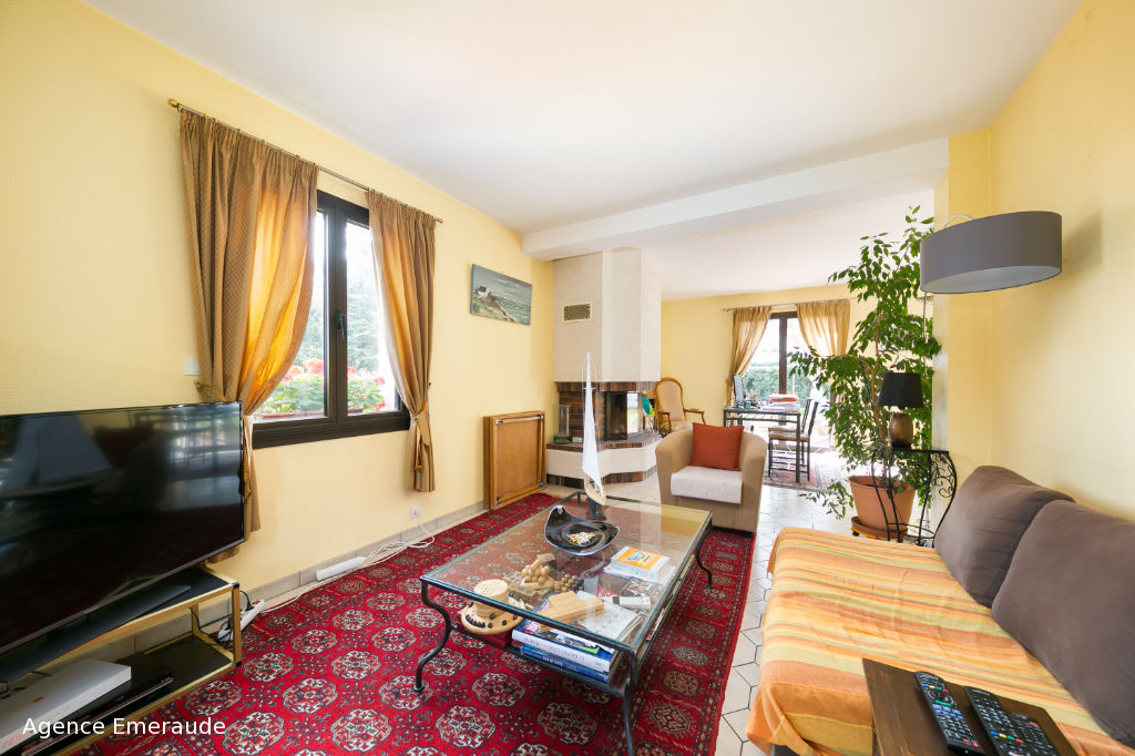 Maison Le Minihic Sur Rance 7 pièce(s) 240 m² Bords de Rance proximité des commerces Maison Le Minihic Sur Rance 7 pièce(s) 240 m² Bords de Rance proximité des commerces