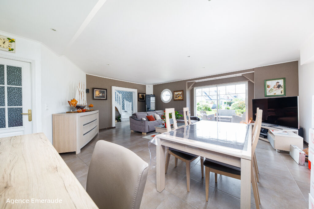Maison La Richadais 7 pièce(s) 193 m² suite parentale au rez-de-chaussée Maison La Richadais 7 pièce(s) 193 m² suite parentale au rez-de-chaussée