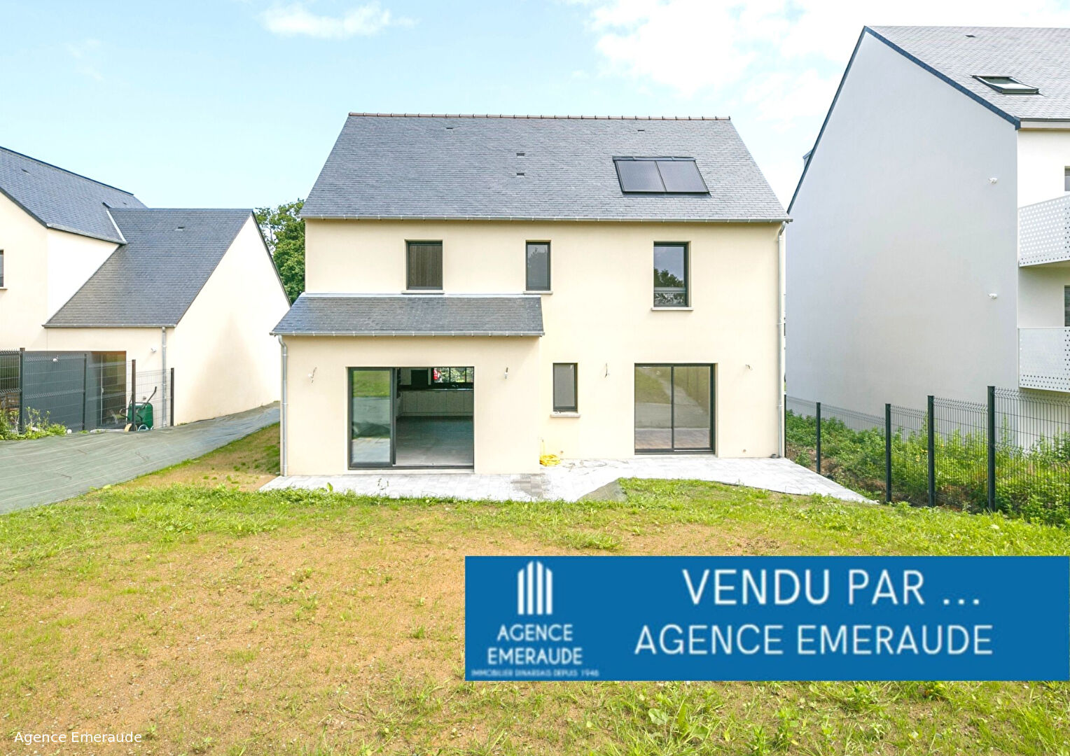 Maison neuve Dinard 6 pièce(s) 133.89 m² vie de plain pied terrain d'une surface de 488 m² Maison neuve Dinard 6 pièce(s) 133.89 m² vie de plain pied terrain d'une surface de 488 m²