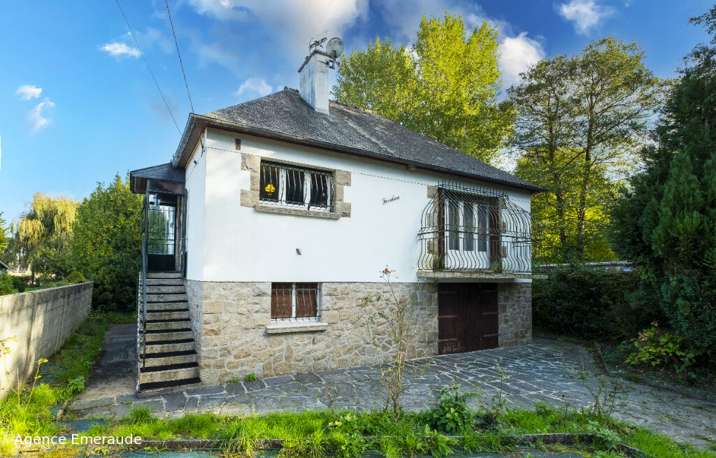 Maison Dinard 3 pièces 68.62 m² terrain d'une superficie de 1060 m² Maison Dinard 3 pièces 68.62 m² terrain d'une superficie de 1060 m²