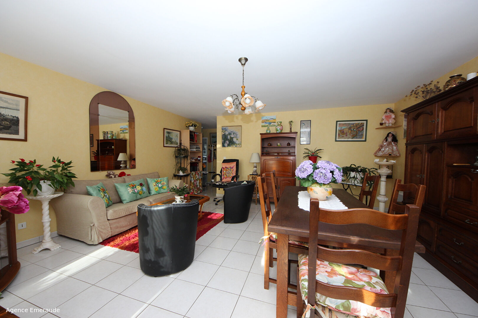 Appartement Dinard 3 pièce(s) 74.70 m² terrasse loggia jardin cave et grand garage Appartement Dinard 3 pièce(s) 74.70 m² terrasse loggia jardin cave et grand garage