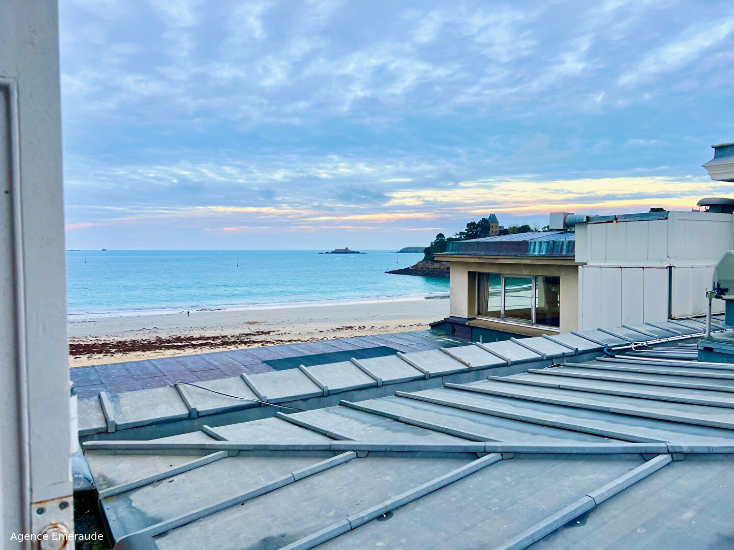 Appartement Dinard HYPER-CENTRE 2 chambres plage de l'écluse Appartement Dinard HYPER-CENTRE 2 chambres plage de l'écluse