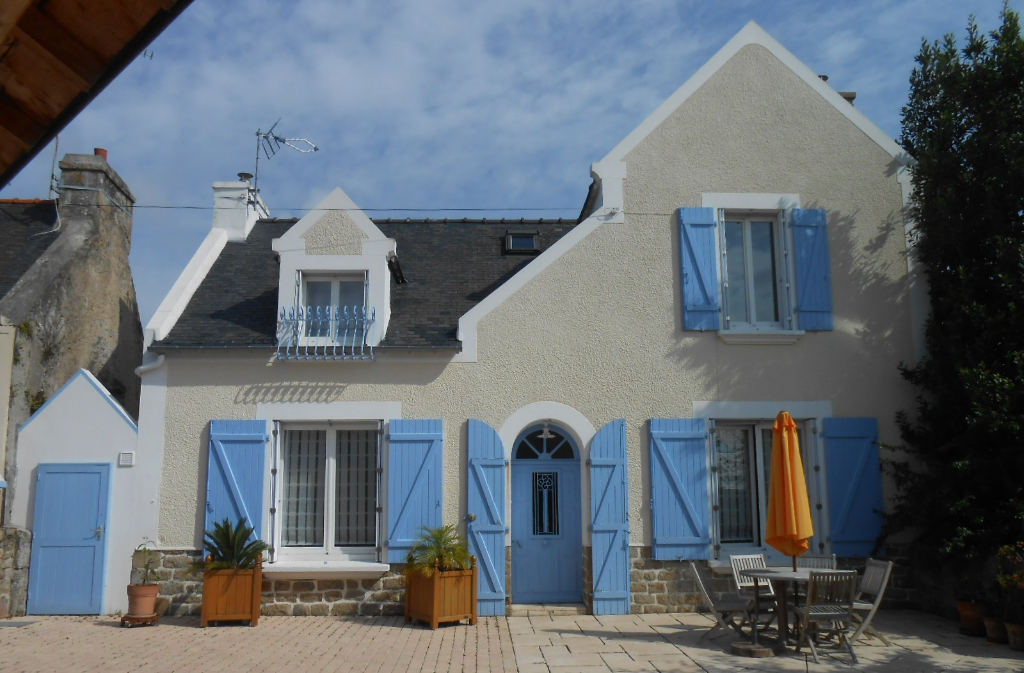 Maison Belz 6 pièces proche RIA d'ETEL 3 CHAMBRES TERRAIN de 540m² dépendance et préau Maison Belz 6 pièces proche RIA d'ETEL 3 CHAMBRES TERRAIN de 540m² dépendance et préau