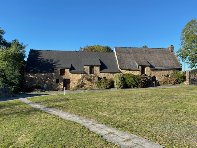 MORBIHAN SUD LOCOAL MENDON 56550 PROPRIETE avec Maison principale et Longère locative Piscine Préau et TERRAIN de 1.6 hectares MORBIHAN SUD LOCOAL MENDON 56550 PROPRIETE avec Maison principale et Longère locative Piscine Préau et TERRAIN de 1.6 hectares