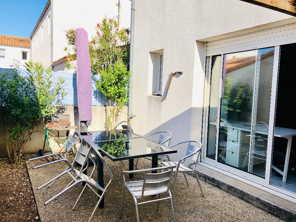 Appartement La Rochelle 1 pièce(s) 25.52 m2 Appartement La Rochelle 1 pièce(s) 25.52 m2