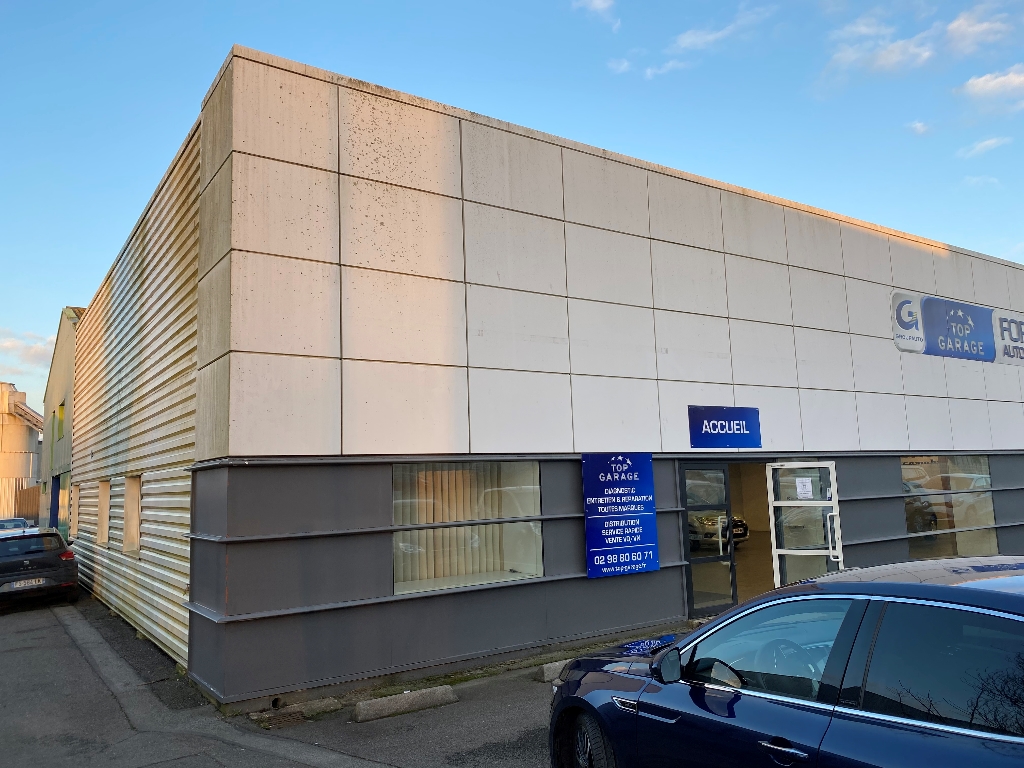 A vendre Bâtiment industriel . ZI de Kergaradec Brest A vendre Bâtiment industriel . ZI de Kergaradec Brest