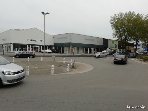 Local commercial 397 m2 secteur Villeneuve Brest Finistère Local commercial 397 m2 secteur Villeneuve Brest Finistère