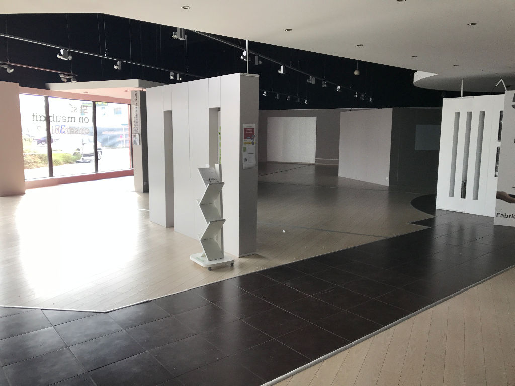 Local commercial Brest 656 m2 Local commercial Brest 656 m2