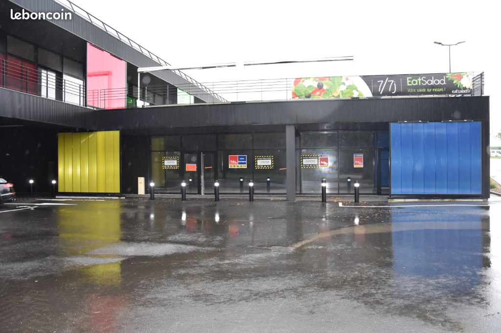 Brest Guipavas à vendre local commercial 1219 m². Brest Guipavas à vendre local commercial 1219 m².