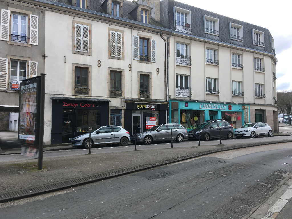 À LOUER local commercial ,quartier dynamique sur un axe très fréquenté au centre ville de Quimper 29 000 À LOUER local commercial ,quartier dynamique sur un axe très fréquenté au centre ville de Quimper 29 000