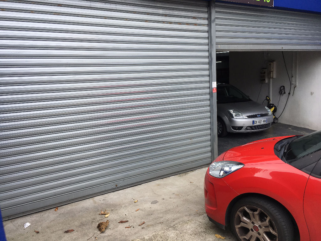 A vendre local d'activité Brest 230 m2 avec locataire en place A vendre local d'activité Brest 230 m2 avec locataire en place
