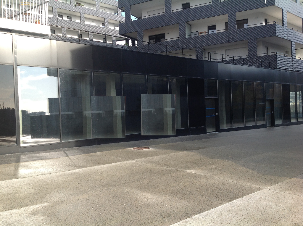 Cellule commerciale 290m² Plateau des Capucins Cellule commerciale 290m² Plateau des Capucins