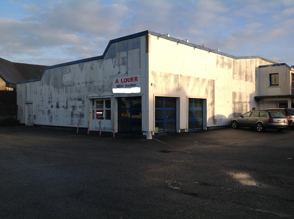 Local commercial Carhaix Plouguer 580 m2 Face Intermarché Local commercial Carhaix Plouguer 580 m2 Face Intermarché