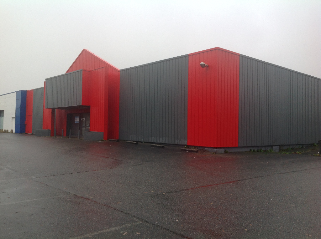 Local commercial Concarneau 880 m2 peripherie Local commercial Concarneau 880 m2 peripherie