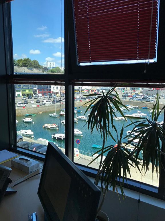 A louer BREST - Port de Commerce - Bureaux 236m² A louer BREST - Port de Commerce - Bureaux 236m²