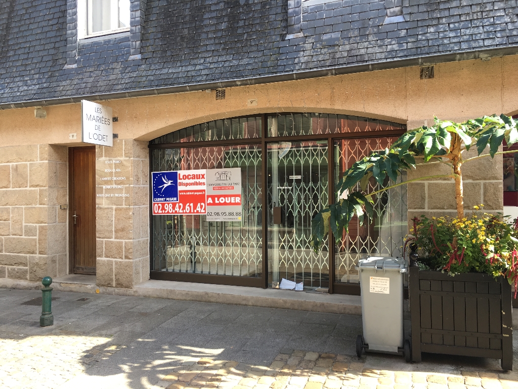 A VENDRE local commercial de 28 m2 au centre ville 29000 QUIMPER A VENDRE local commercial de 28 m2 au centre ville 29000 QUIMPER