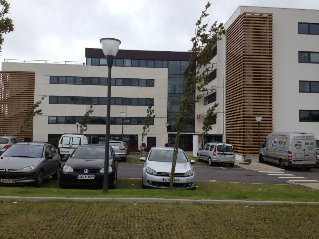 Bureaux Guipavas 105 m2 ( zone de l'aéroport) Bureaux Guipavas 105 m2 ( zone de l'aéroport)