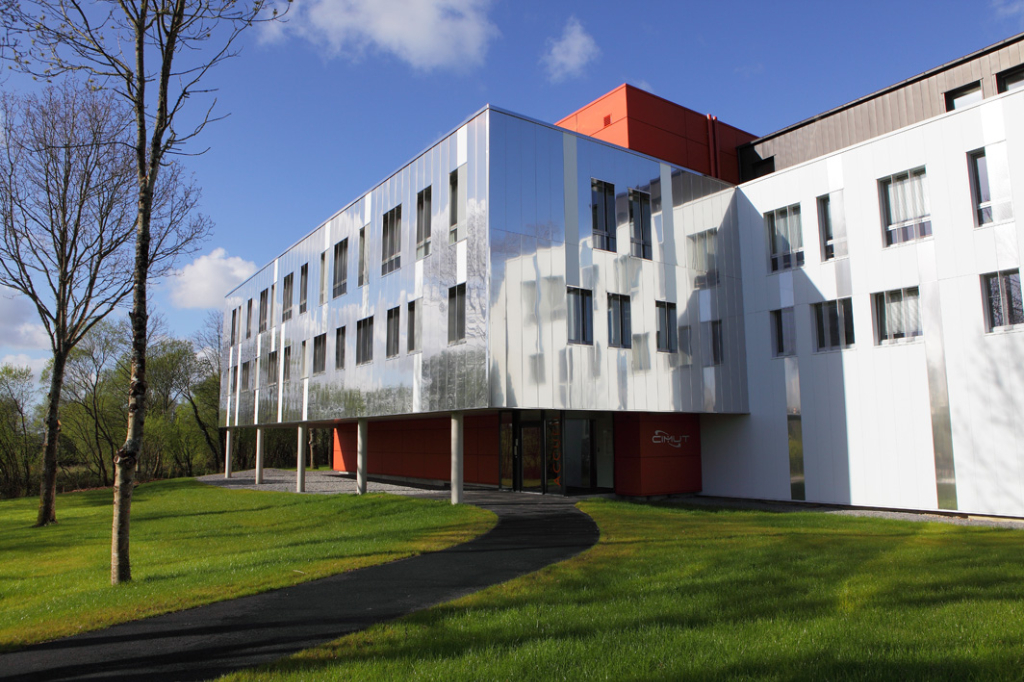 À LOUER au centre d'affaires de Créac'h Gwen un plateau de bureaux de 758 m² QUIMPER 29000 À LOUER au centre d'affaires de Créac'h Gwen un plateau de bureaux de 758 m² QUIMPER 29000