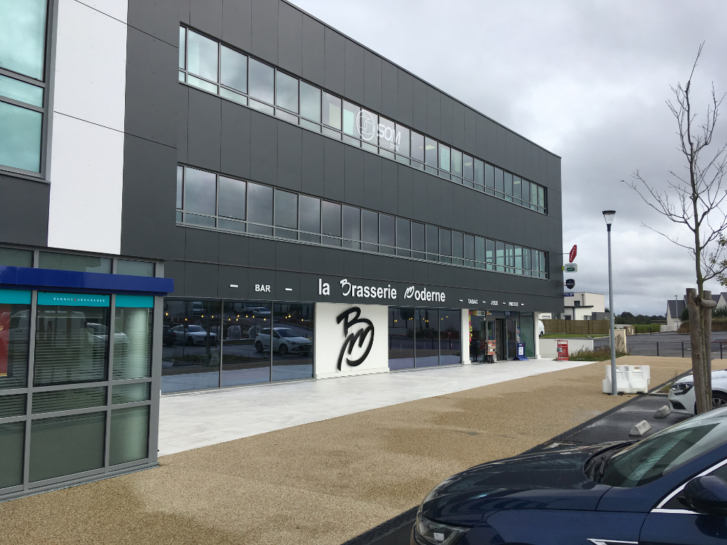 A louer bureaux neufs Bd de l'Europe Guipavas 207 m2 immeuble LE VENISE A louer bureaux neufs Bd de l'Europe Guipavas 207 m2 immeuble LE VENISE