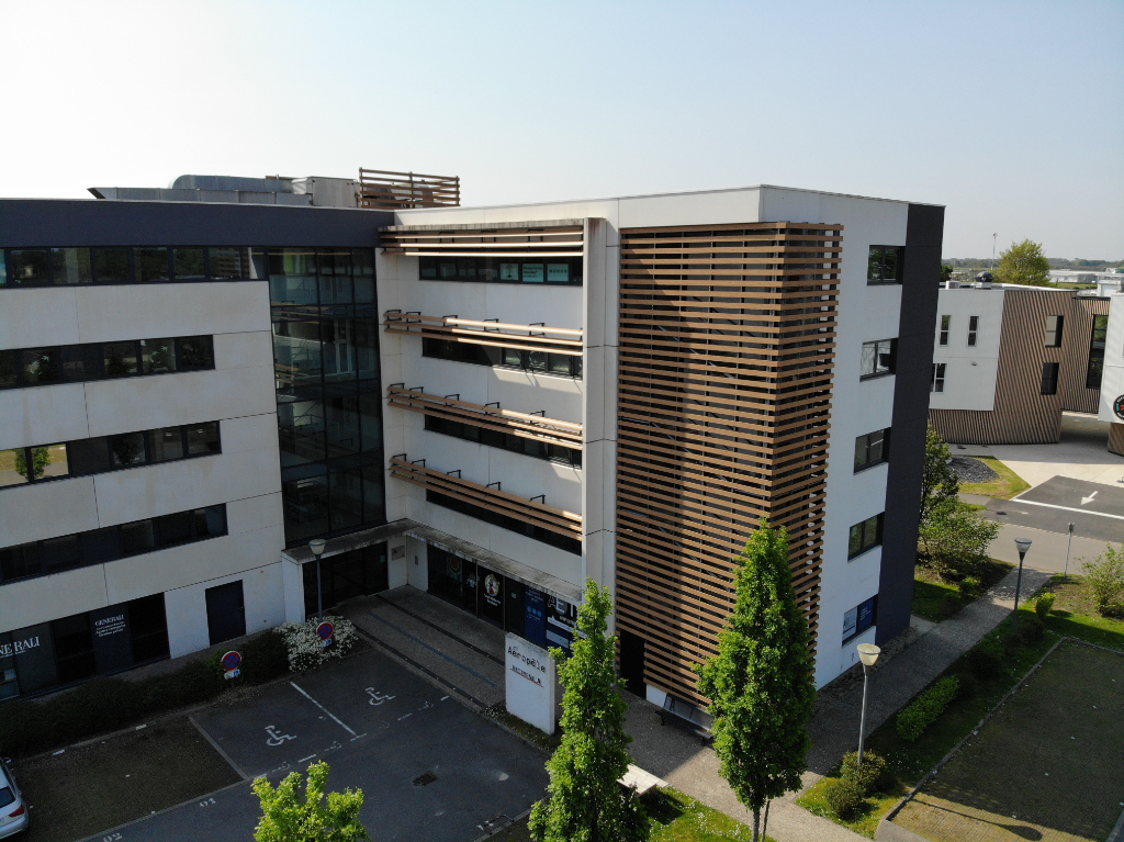 A vendre ensemble de bureaux 178m² Aéroport de Brest A vendre ensemble de bureaux 178m² Aéroport de Brest