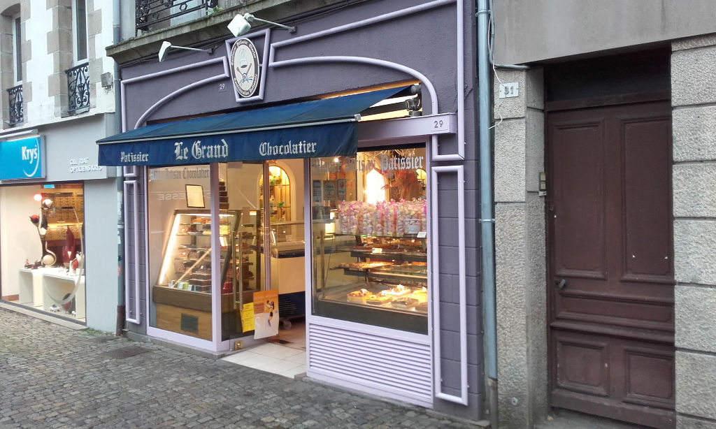 A louer un local commercial anciennement exploité en Pâtisserie/Chocolaterie/Salon de thé Quimper 29 000 A louer un local commercial anciennement exploité en Pâtisserie/Chocolaterie/Salon de thé Quimper 29 000