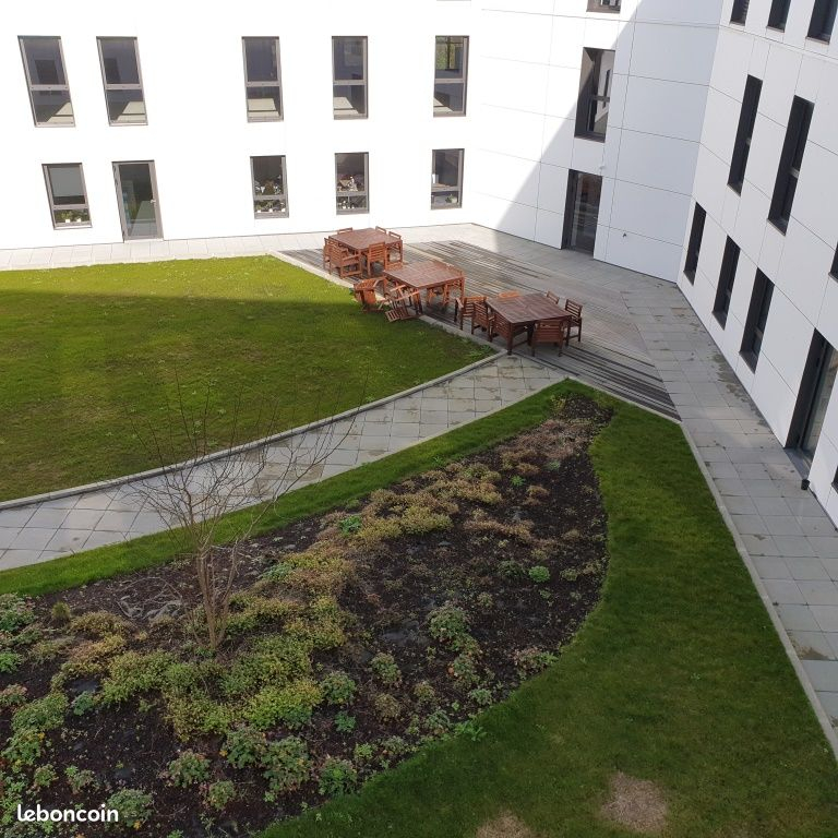 A vendre plateau bureaux 160 m² port BREST A vendre plateau bureaux 160 m² port BREST