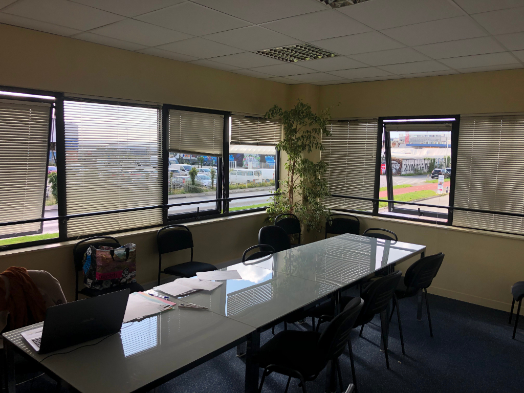 A louer port de commerce ( BREST )Bureaux de 123 m² A louer port de commerce ( BREST )Bureaux de 123 m²
