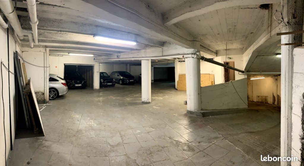 A vendre Murs Brest 900 m2 A vendre Murs Brest 900 m2