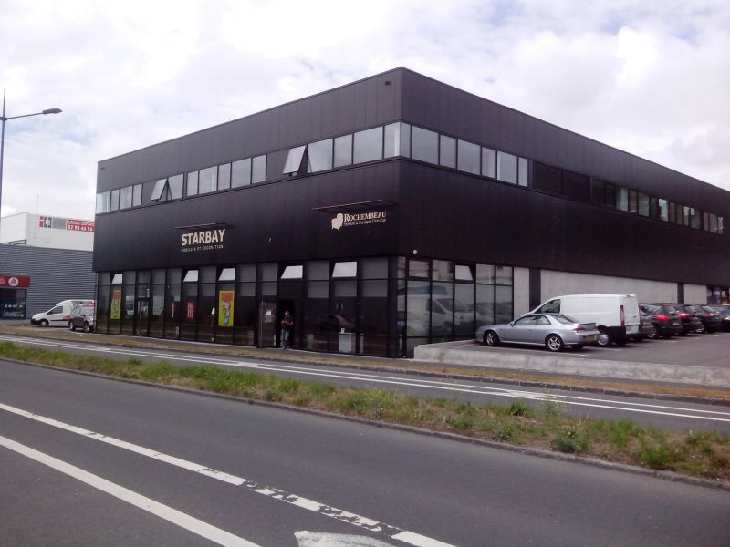 A louer COMMERCE BREST PORT DE COMMERCE 301 m² A louer COMMERCE BREST PORT DE COMMERCE 301 m²