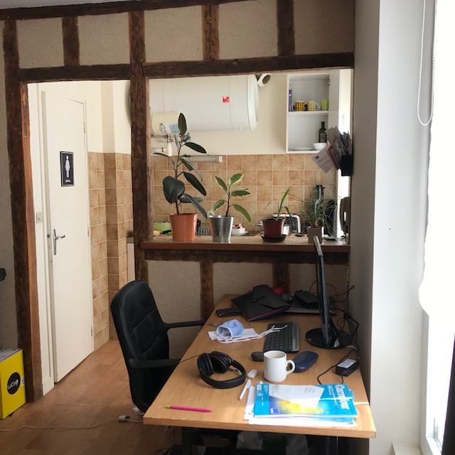 STUDIO POITIERS 25.80M² - PROCHE PARC DE BLOSSAC STUDIO POITIERS 25.80M² - PROCHE PARC DE BLOSSAC
