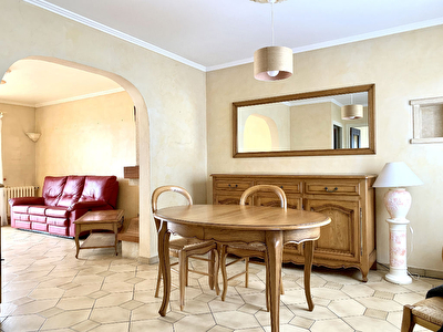 Maison de plus de 125m2 habitable sur un terrain de plus de 900m2 au Lion d'Angers
