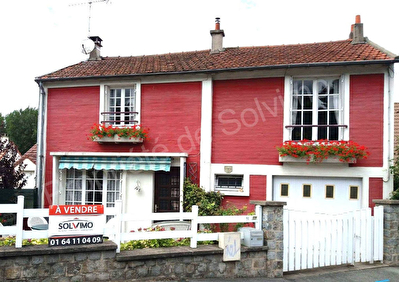 MAISON INDIVIDUELLE TORCY - 4 pieces -