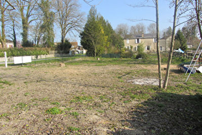 SUPERBE TERRAIN de 1335m2 - 20 MIN DE REIMS