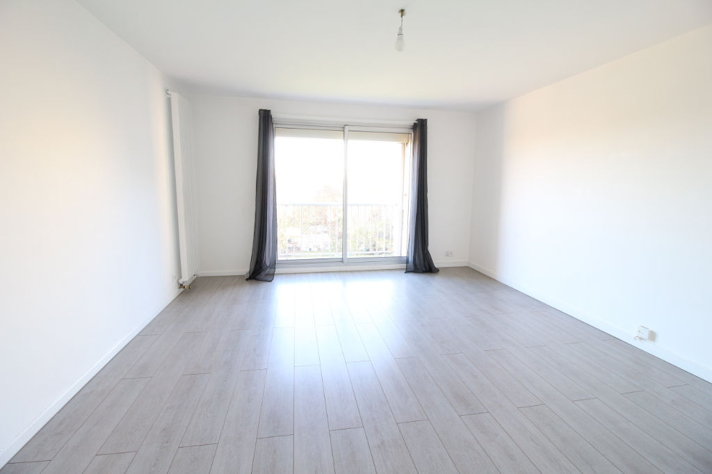 photos n°1 COURLANCY Appartement lumineux avec 2 balcons