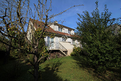 Maison Cormontreuil - 177 m2 - 5 chambres - sous sol total - confort de plain pied -