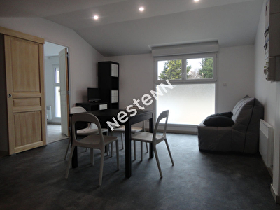 - Secteur Clemenceau - Appartement 2 pieces 27 m2 -