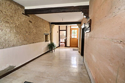 Maison en pierres au coeur du vignoble a 15 mn de REIMS - Dependances, cave voutee et jardin
