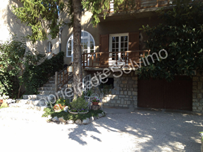 Maison a vendre a Peyruis 7 pieces