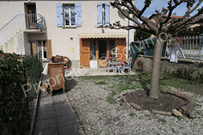 appartement T2 a vendre en rez de chaussee avec jardin
