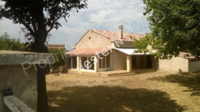 Maison a l'Escale 5 pieces sur terrain de 820 m2 ~