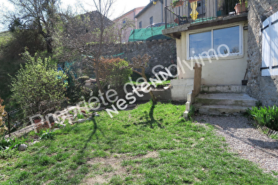 Maison de village avec terrasse a vendre Sisteron nord