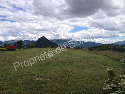 Terrain constructible au nord de Sisteron